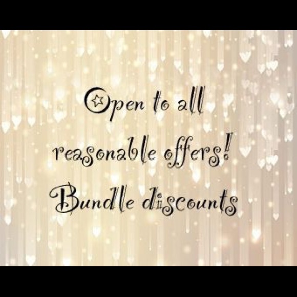 Closet clear out! 20% discount bundle, free stuff - Picture 1 of 1